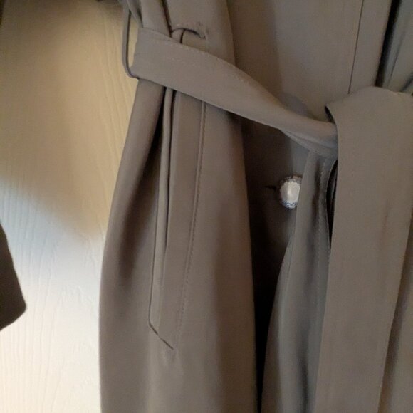 Women's Double Breasted Belted Trench Coat - Picture 5 of 8